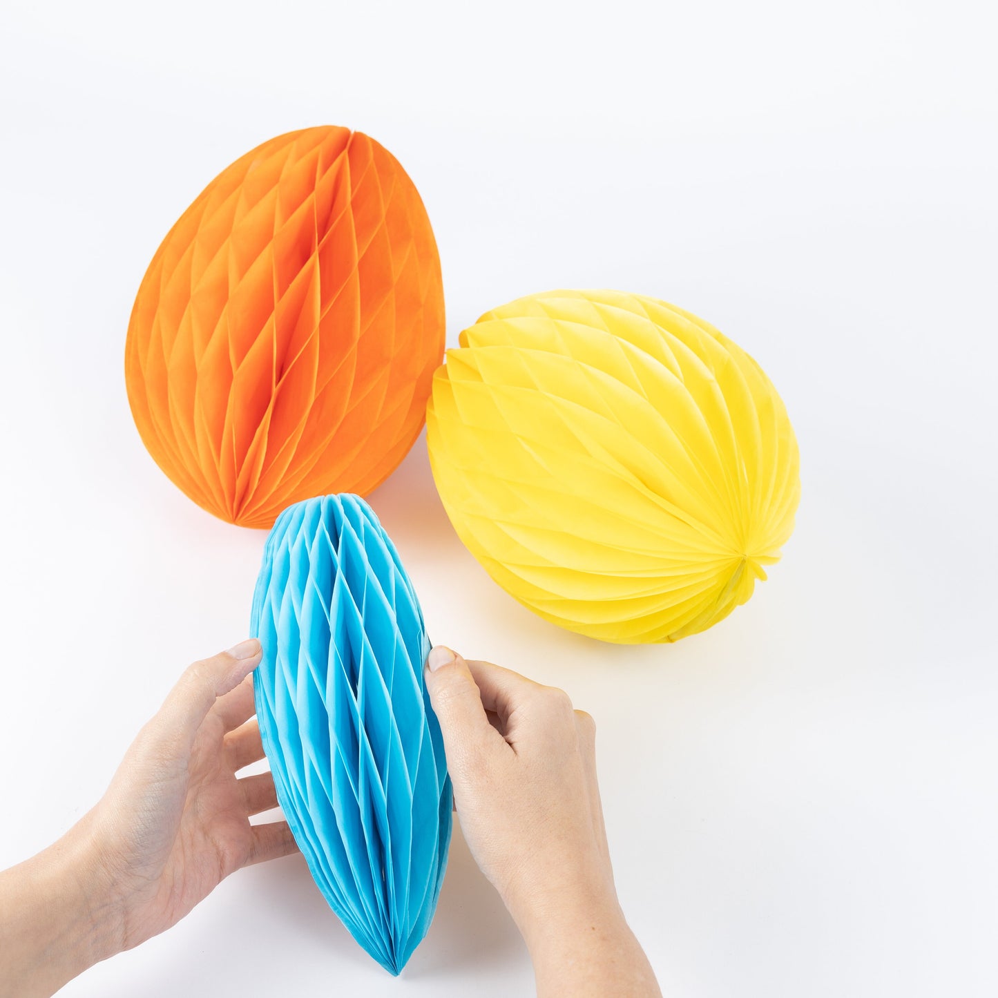 3 X 25cm Large Honeycomb tissue Paper Easter Egg Hanging Decorations Party Wedding Tree Keechi & co.