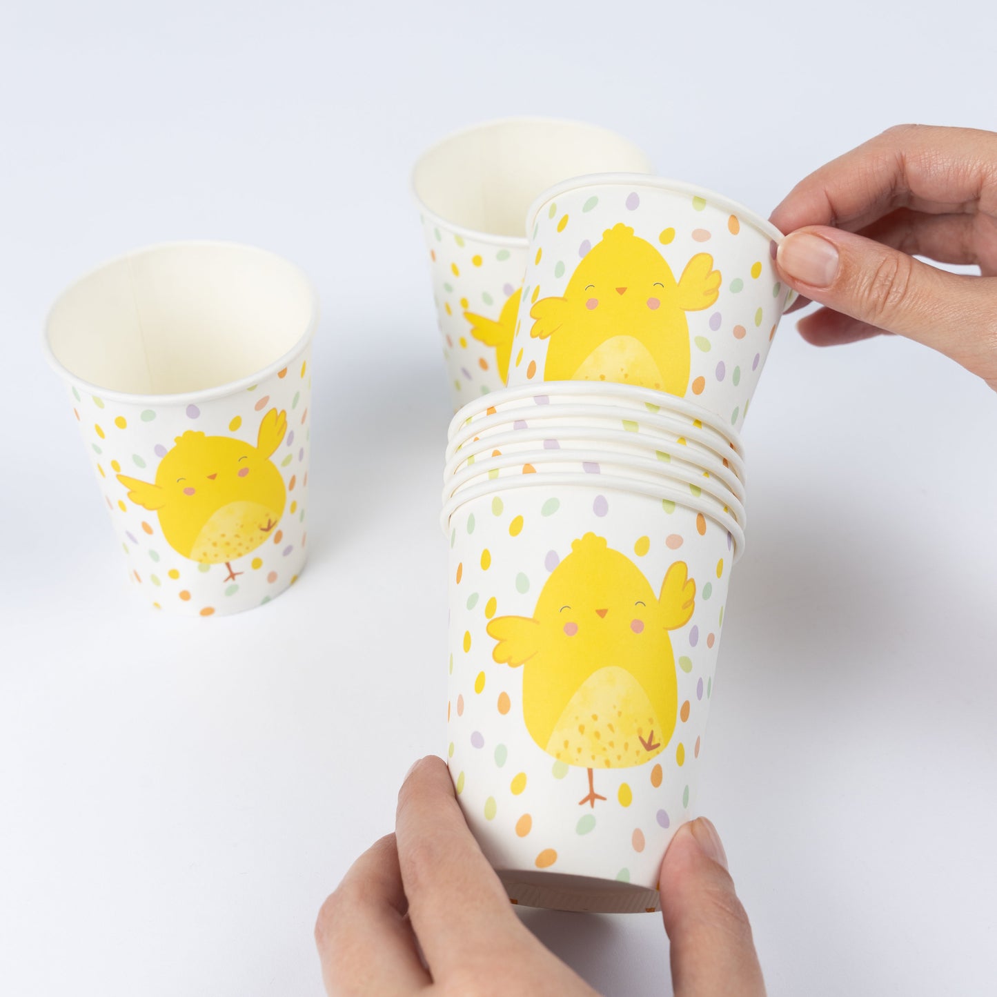 8 x Easter Chick Paper Cups 270ml Kids Party Decoration Prop Decor Tableware Keechi & co.