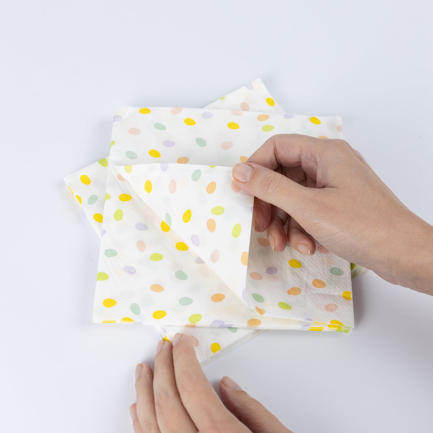 16 x Easter Egg Napkins Kids Party Table Decorations Tableware Serviette Keechi & co.