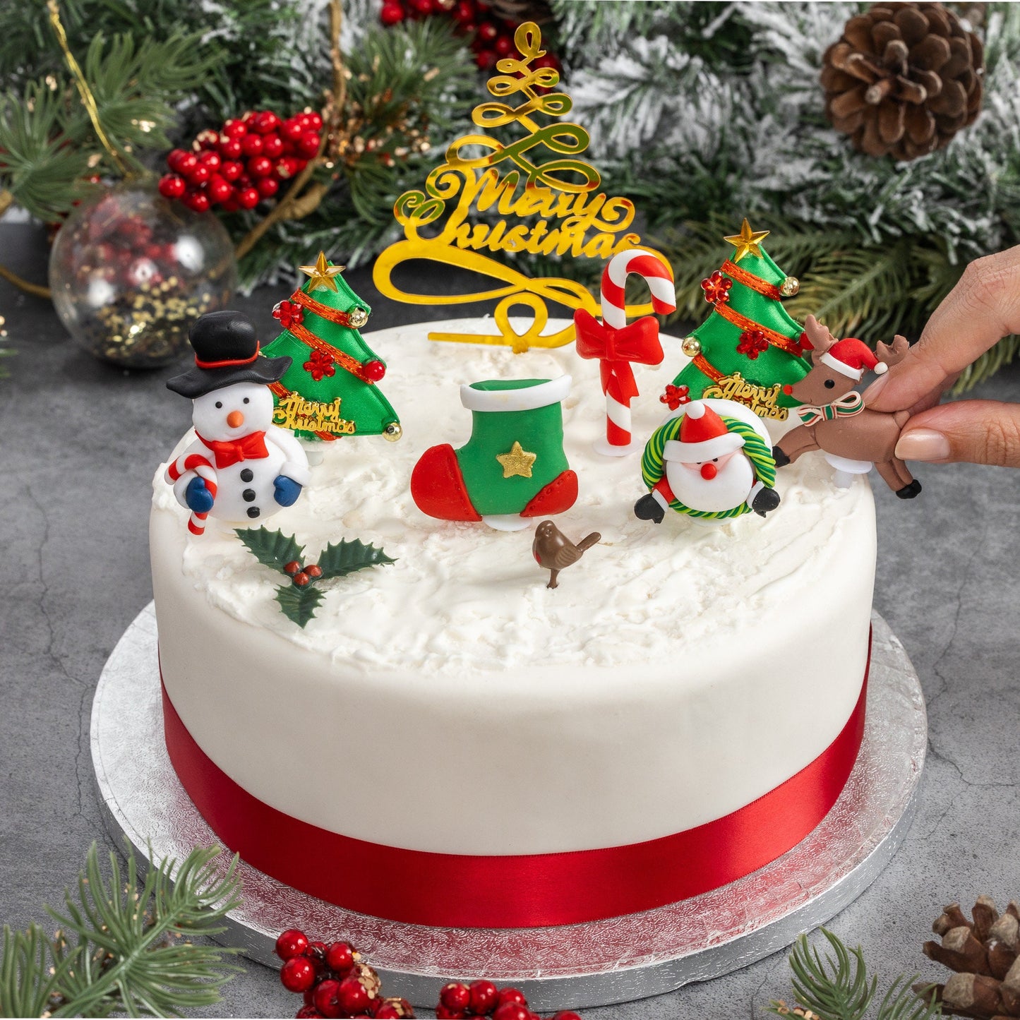 luxury piece deluxe setSET Merry Christmas Cake Decorations yule log cupcake toppers 10 x