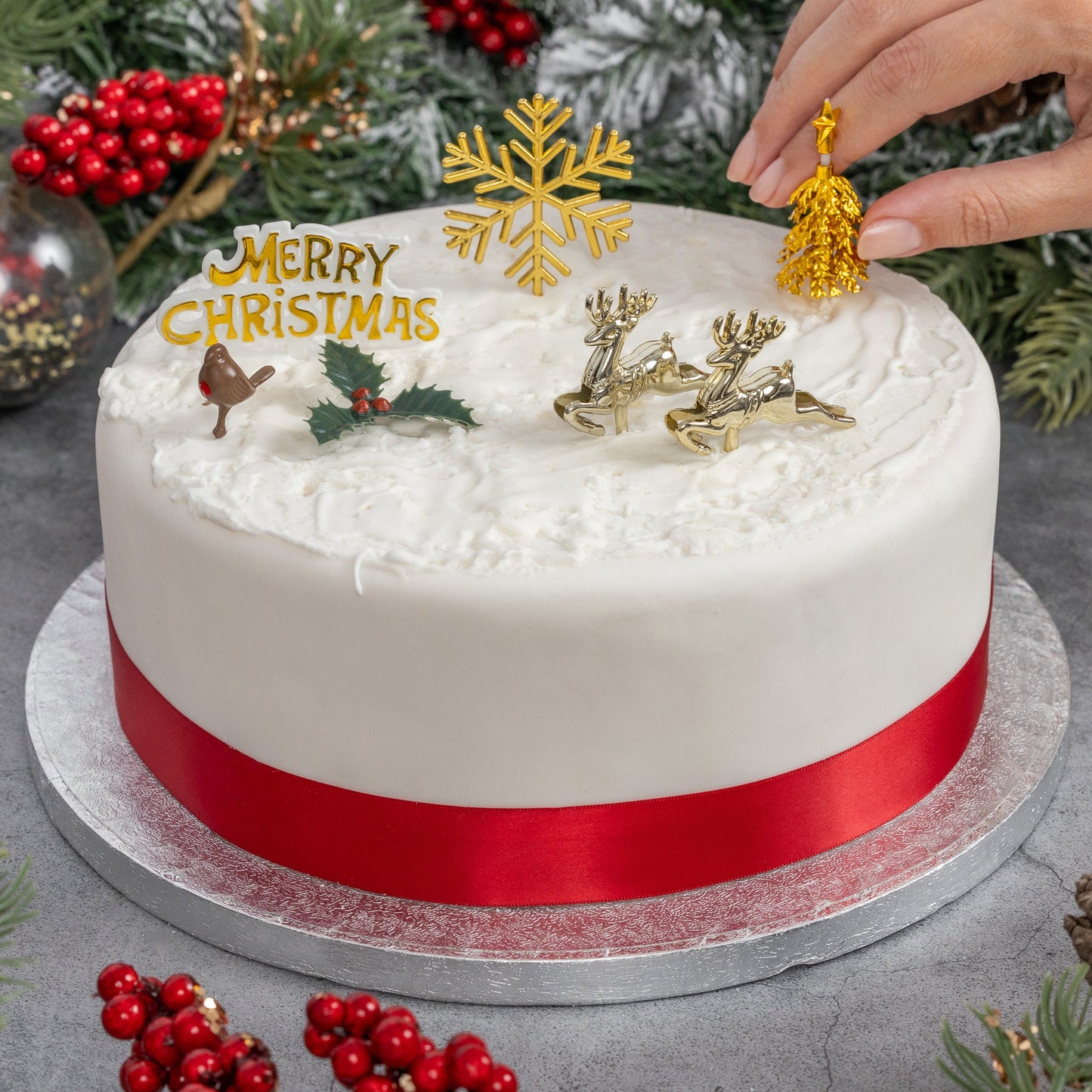 Christmas cake topper gold set holly 7 piece Cake Decorations log cupcake toppers