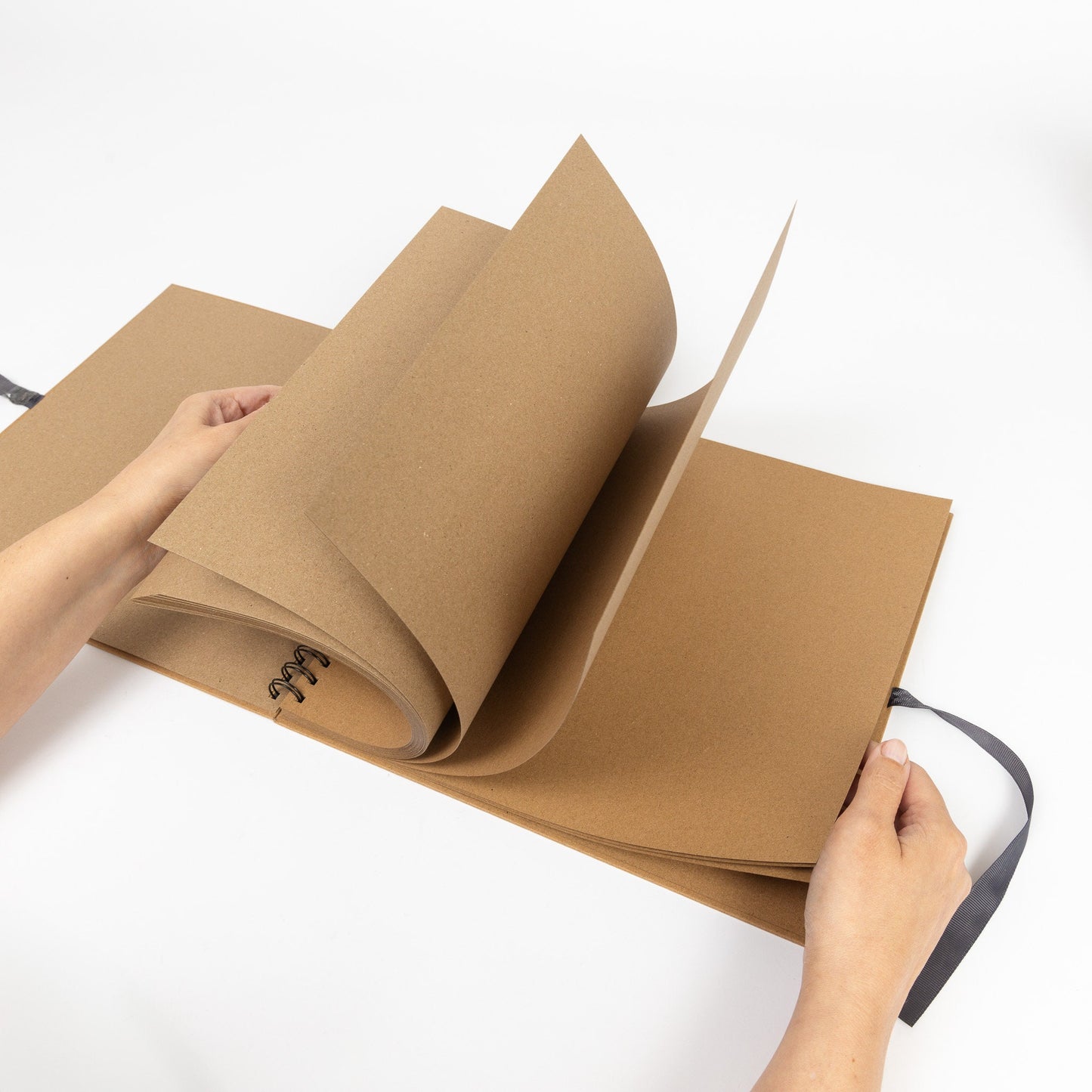 Kraft Scrapbook: Square Spiral-Bound Photo Album (12" x 12")