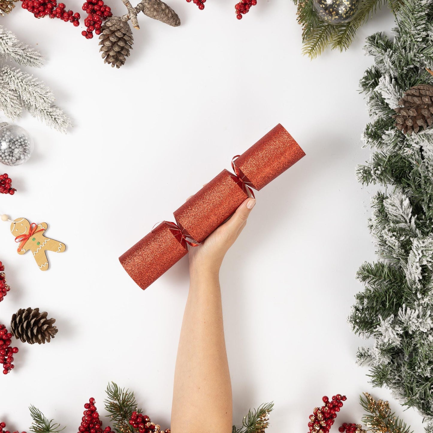 12 Make Your Own Christmas Cracker kit Crackers Hats Snaps RED and silver GLITTER