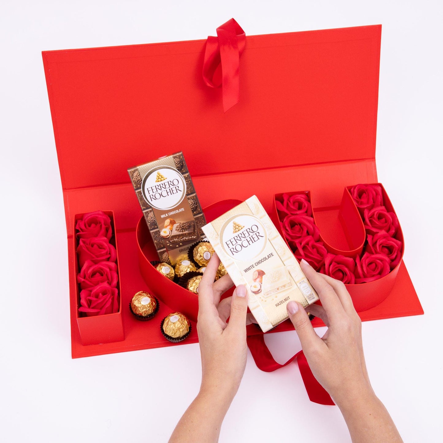 Ferrero Rocher Chocolate Gift Box: Milk & White Chocolate Hamper