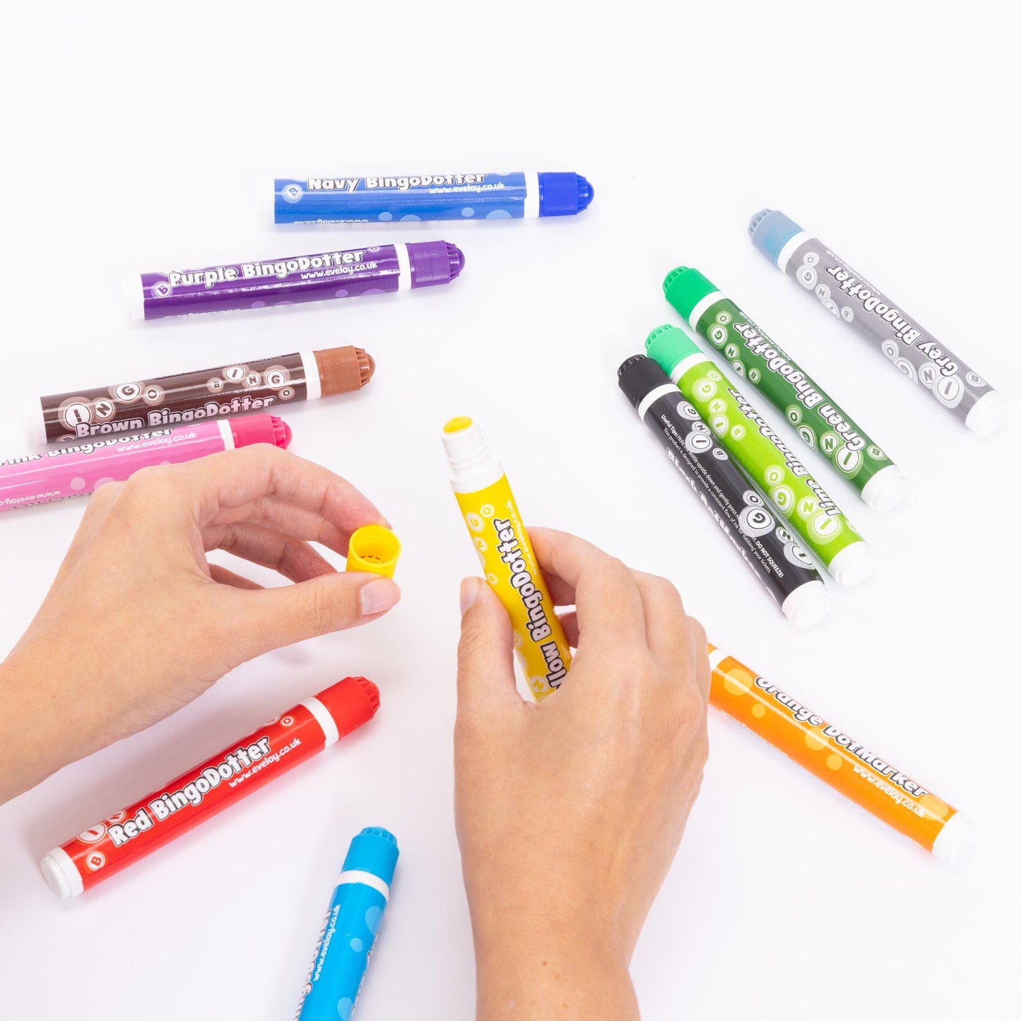 12 bingo Dabbers Coloured Markers Felt Dot Mixed Pens Ticket Dabbers Non Drip