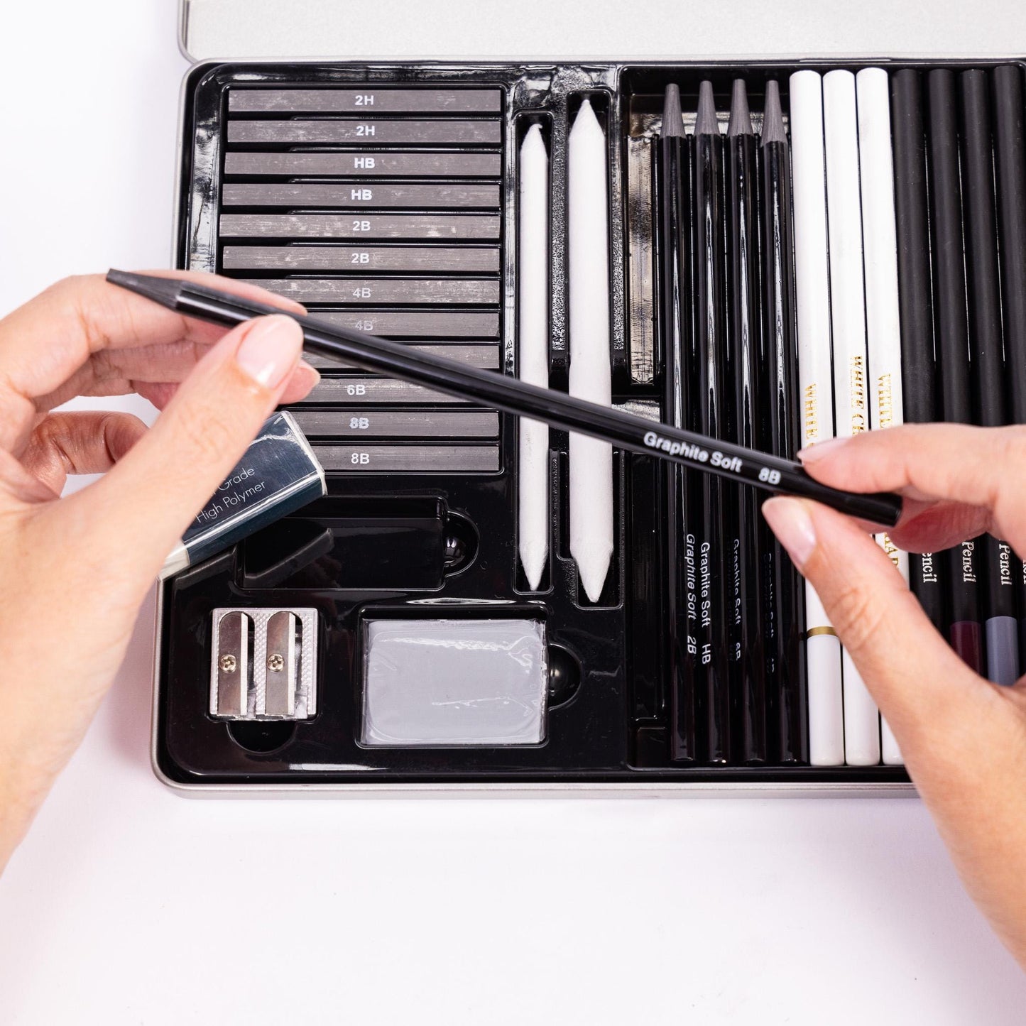 Artist Drawing Set Tin Sketching Box Pencils Pastels Charcoal Graphite Sticks