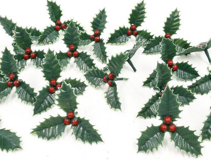Plastic Holly Leaf Christmas Cake Toppers – Pack of 12 – image 3