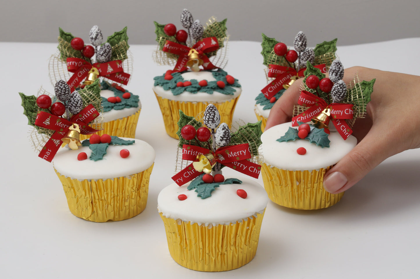 Holly Sprays Cake Christmas Topper Decorations 6 x Green Leaves Yule Log decoration Cupcake Muffin Toppers (6pc Holly Green  ) Keechi & co.