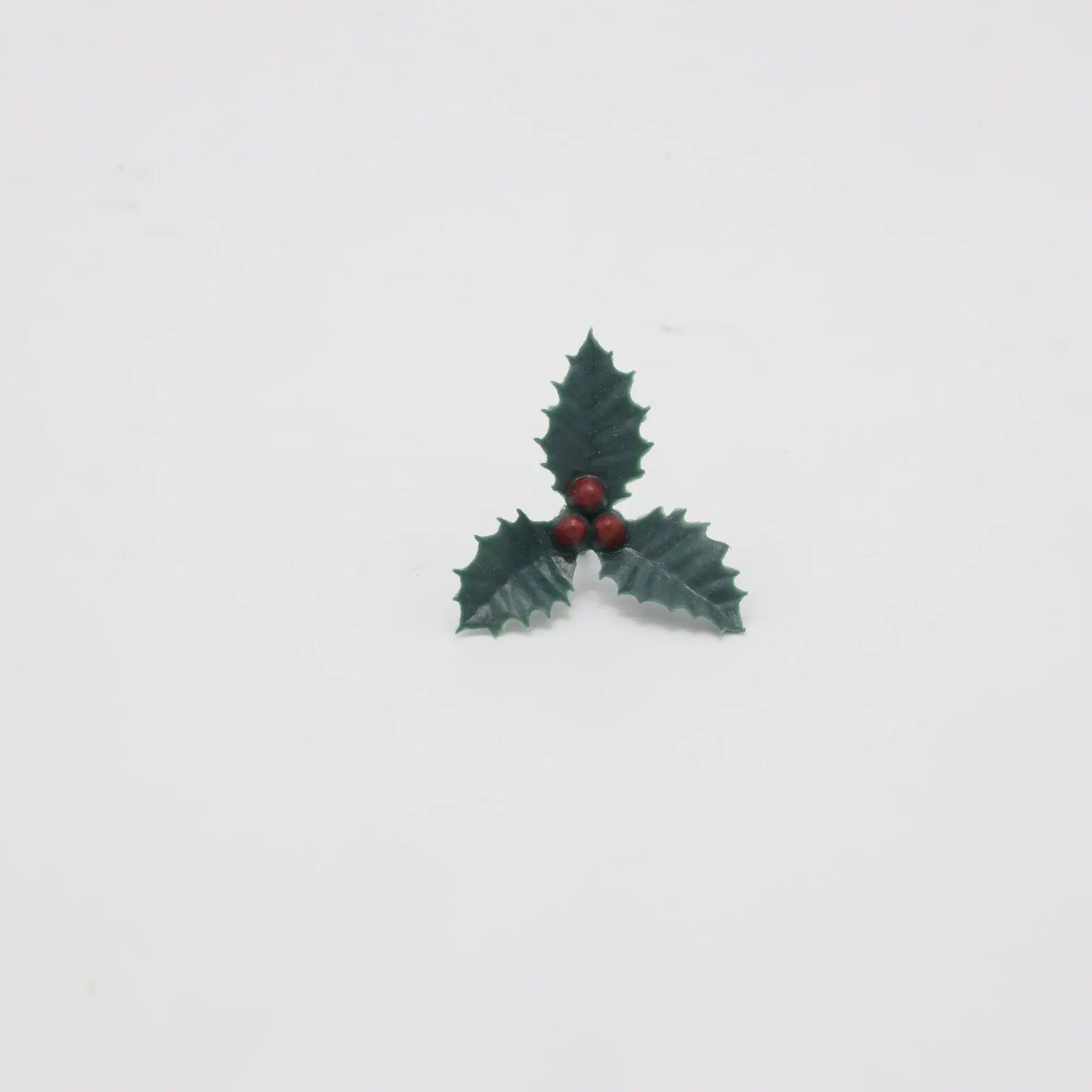 Holly Leaf Christmas Cake Decoration Decorating 20 50 or 12Pcs Small Plastic Holly Leaf with 3 Berries Yule Log Topper Cupcake Keechi & co.