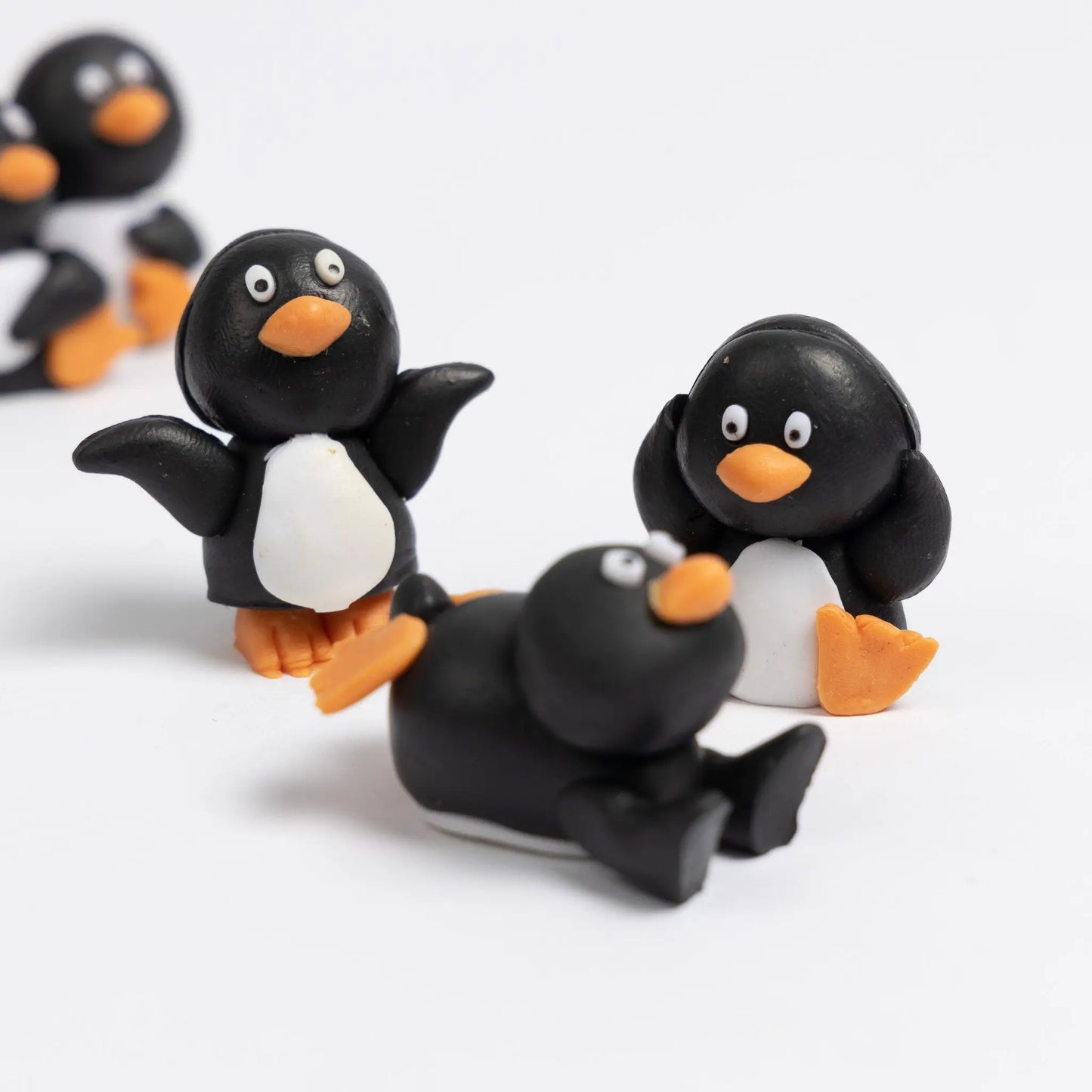 Penguin cake topper 6Pcs Mini Cake Decorations Kit Birthday Wedding Yule Log Christmas Toppers (Penguin) Keechi & co.