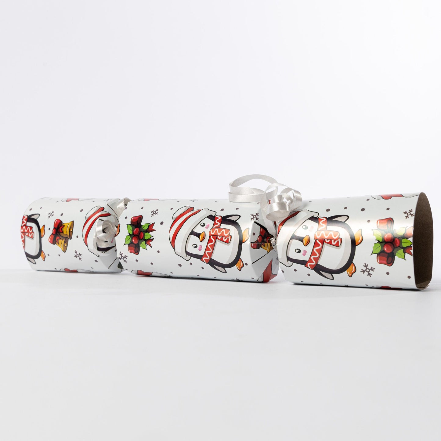 12 x Make Your Own Penguin Christmas Crackers