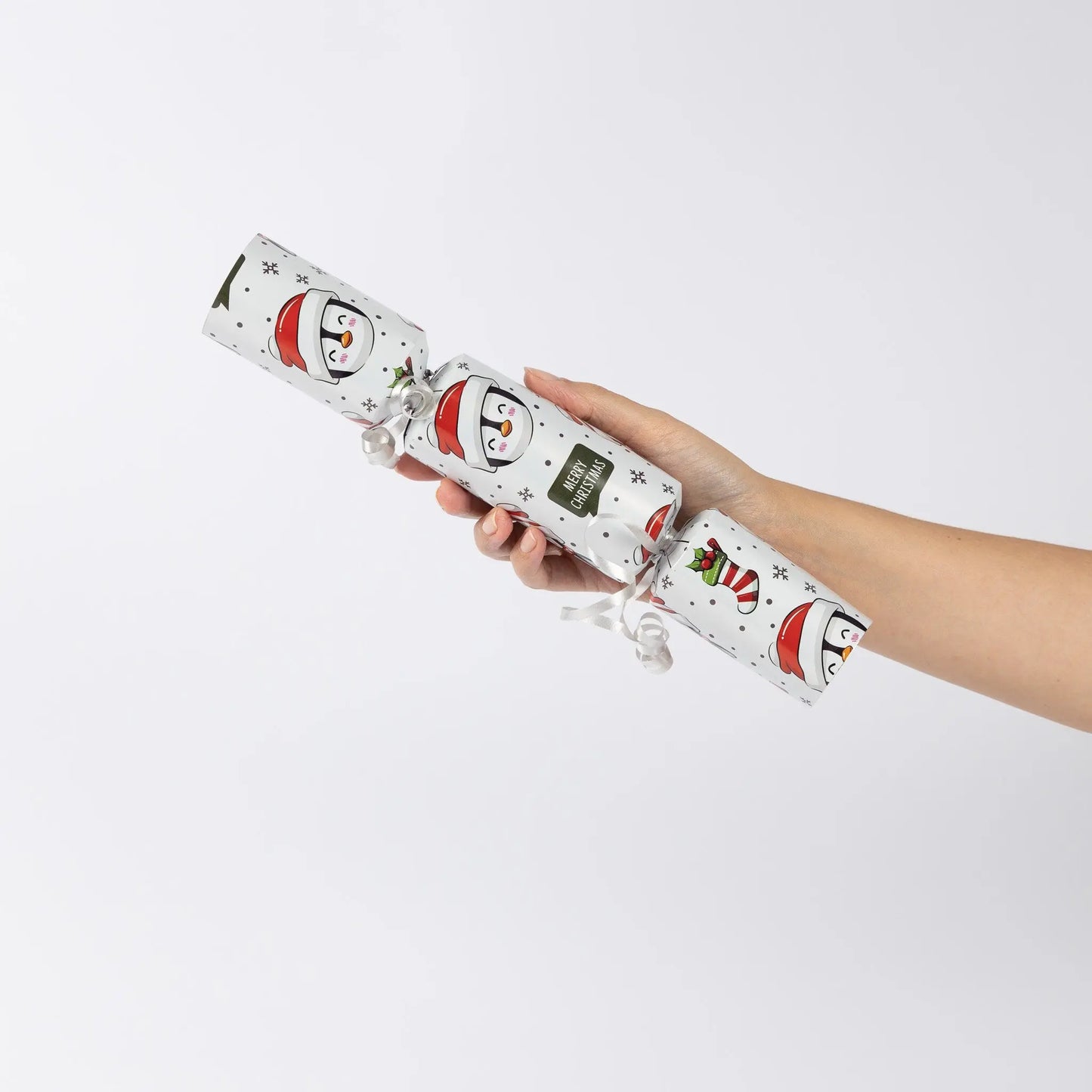 12 x Make Your Own Penguin Christmas Crackers Keechi & co.