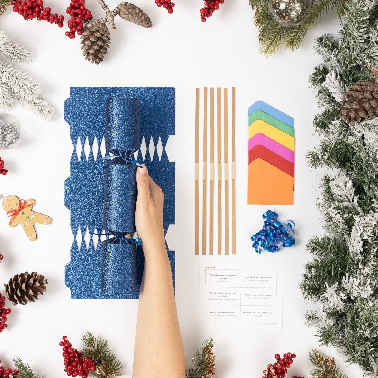 12 Make Your Own Christmas Cracker kit Crackers Hats Snaps navy glitter