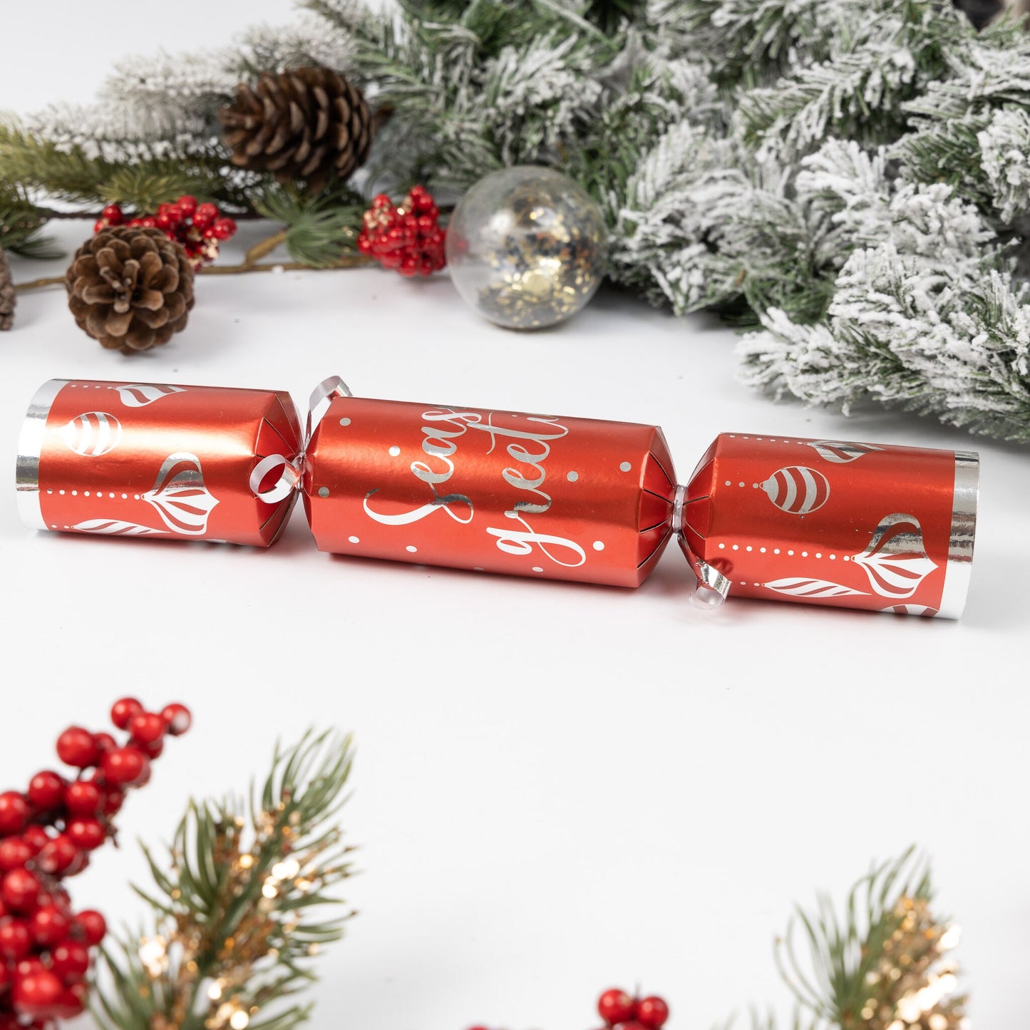 12 Make Your Own Christmas Cracker kit Crackers Hats Snaps Red baubles Keechi & co.