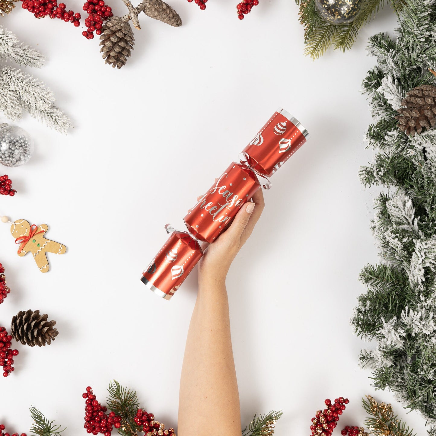 12 Make Your Own Christmas Cracker kit Crackers Hats Snaps Red baubles Keechi & co.