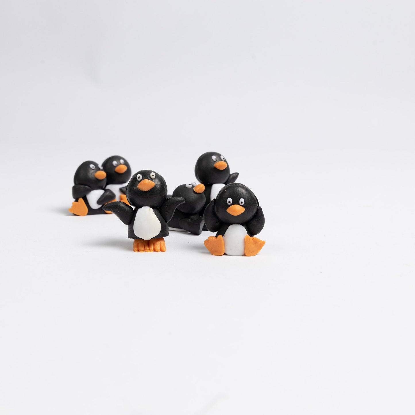 Mini penguin 6Pc set Cake Decorations Kit Santa's Snowmen Trees Teddy Reindeer Christmas Signs Motto Birthday Yule Log Toppers (Penguin) Keechi & co.