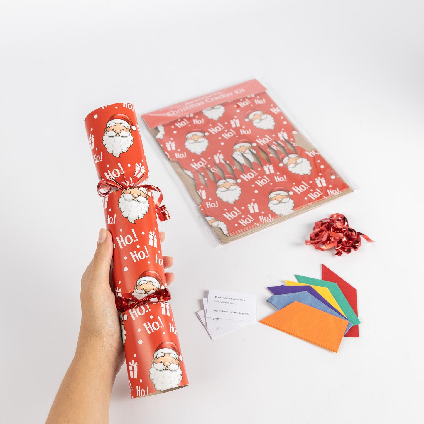 12 X Make Your Own Christmas Cracker kit Hats Snaps Crackers Jokes Ribbon