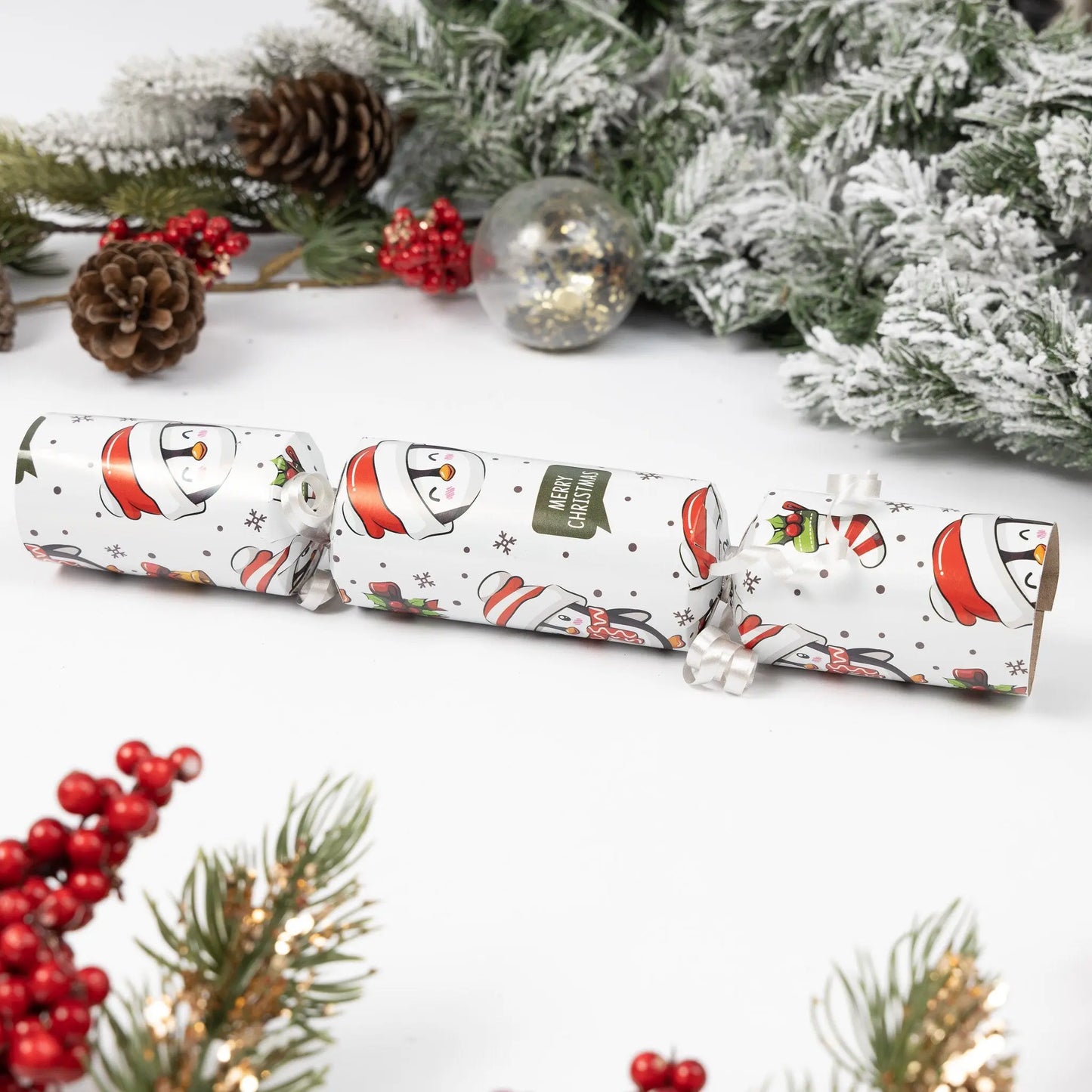 12 x Make Your Own Penguin Christmas Crackers Keechi & co.