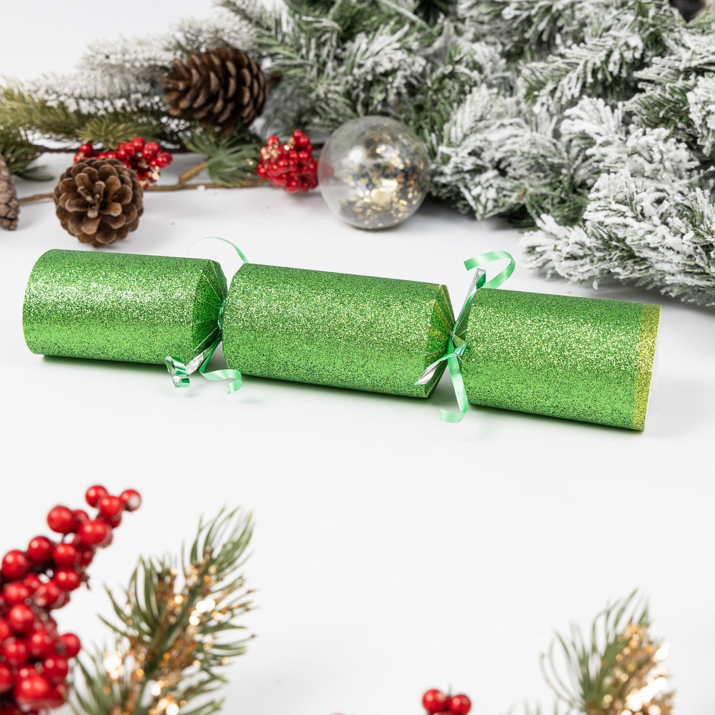 Make Your Own Christmas Cracker kit Crackers Hats Snaps Green glitter Keechi & co.