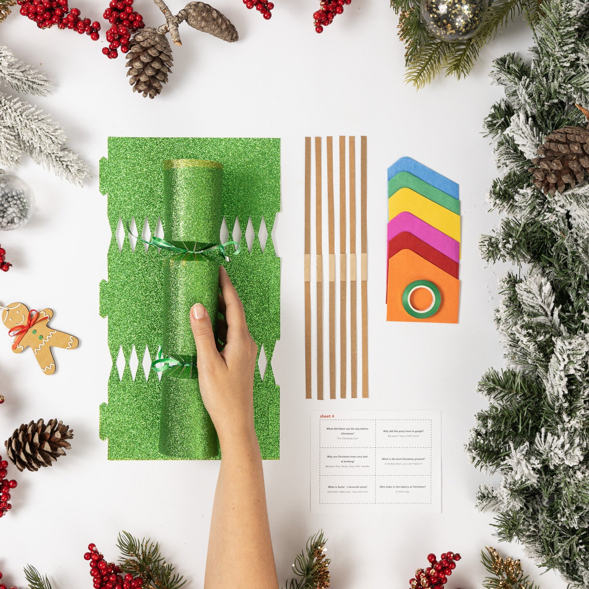 Make Your Own Christmas Cracker kit Crackers Hats Snaps Green glitter Keechi & co.