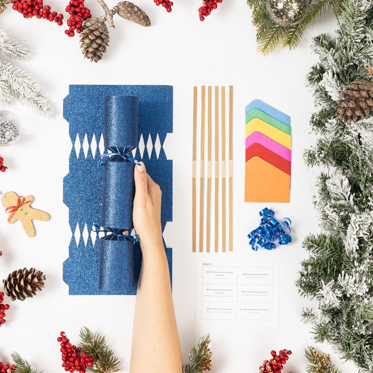 12 Make Your Own Christmas Cracker kit Crackers Hats Snaps navy glitter