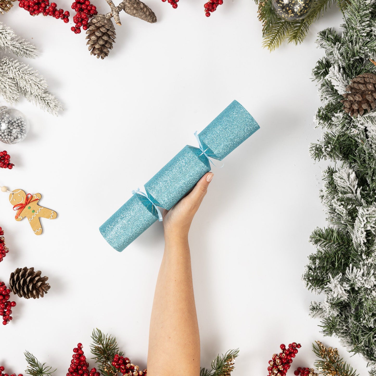 Make Your Own Christmas Cracker kit Crackers Hats Snaps baby blue glitter