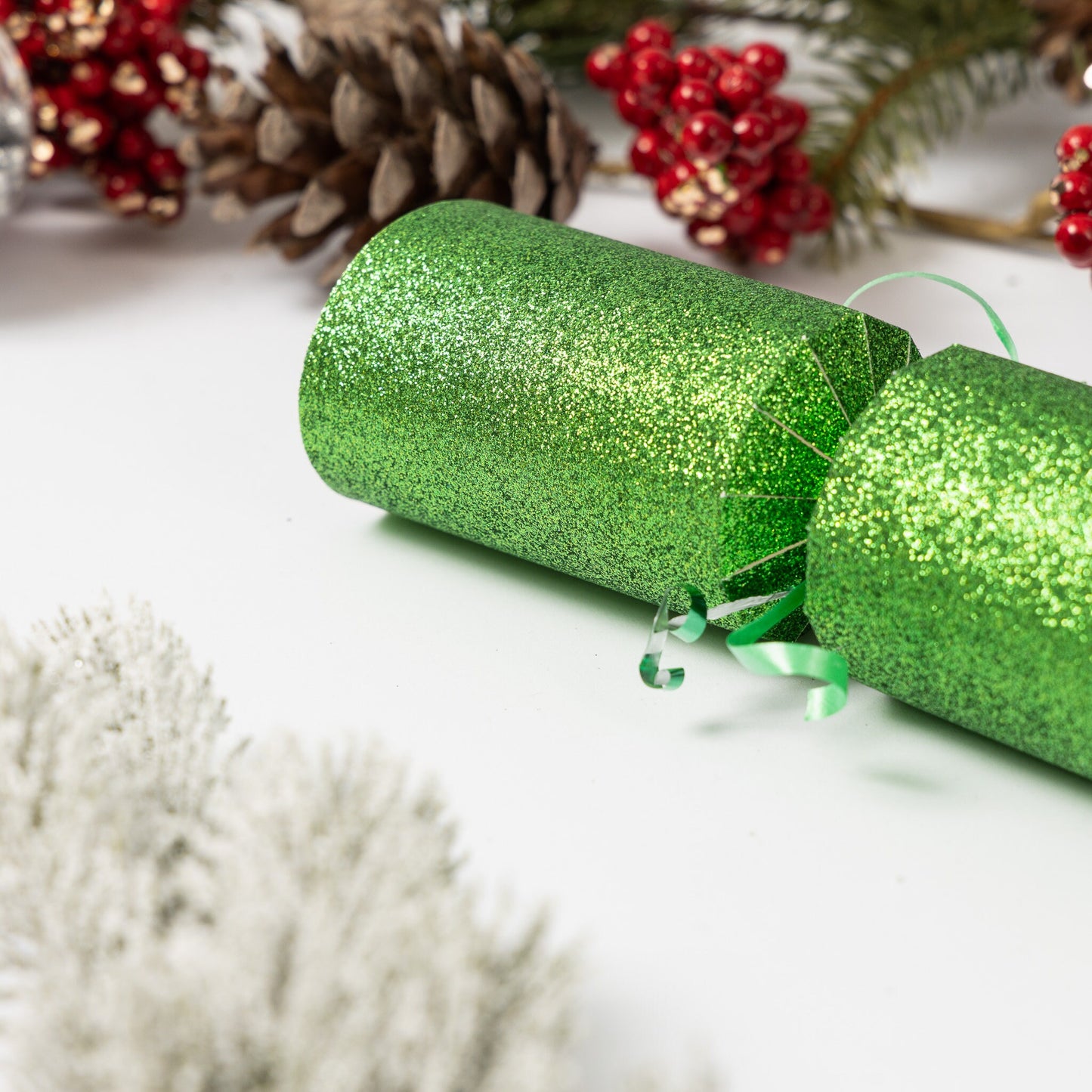 Make Your Own Christmas Cracker kit Crackers Hats Snaps Green glitter Keechi & co.