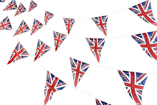 100 Flags Union Jack Triangle Bunting Party Decorations Keechi & co.