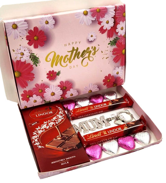 Lindt Lindor Milk Chocolate Bars Hearts Keyring Gift Box Mum Mother's Day Keechi & co.