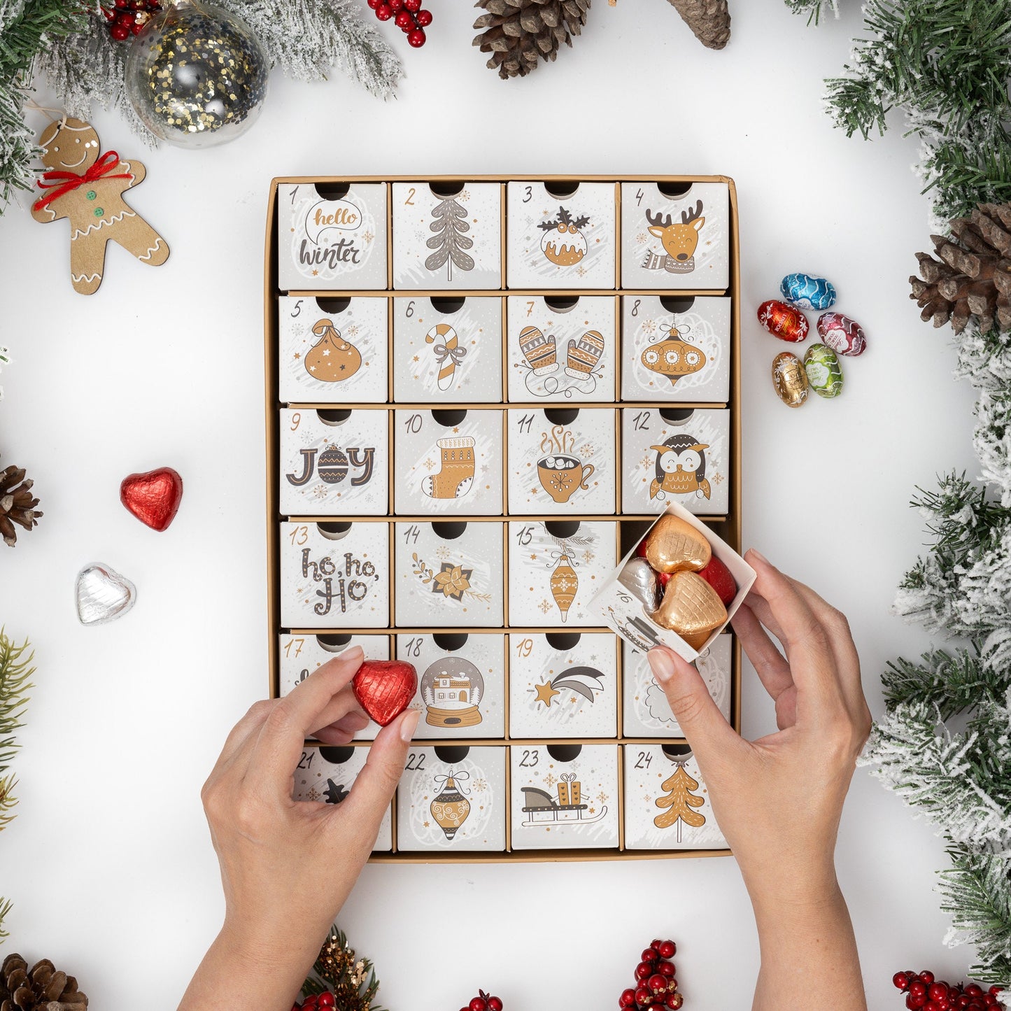 Fill your Own Advent Calendar 1-24 Draws Christmas Countdown