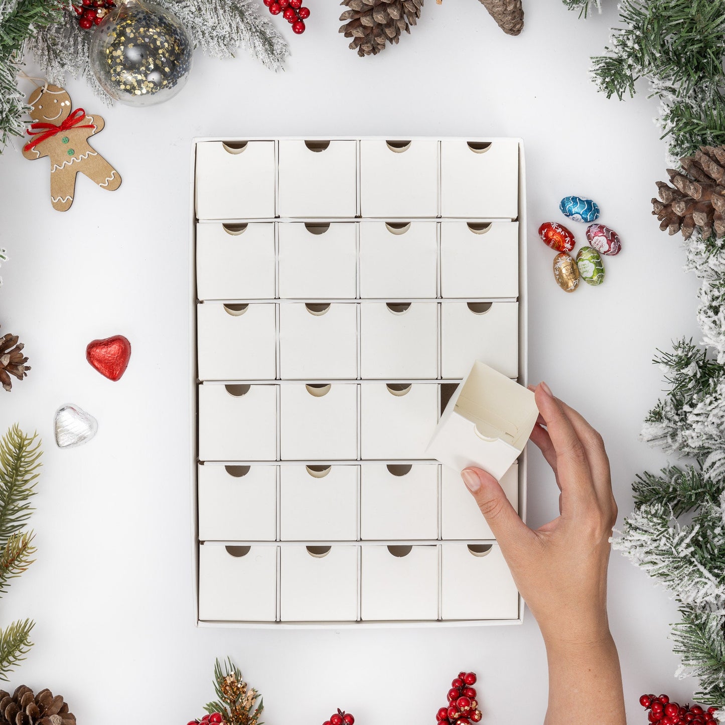 Fill Create & Decorate Advent Calendar 24 Days 1-24 Draws Christmas Countdown