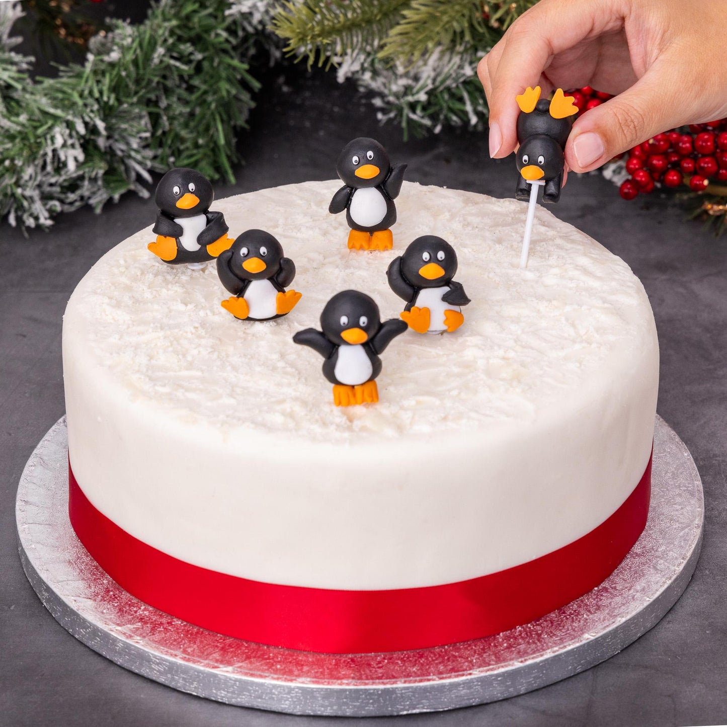 Penguin cake topper 6Pcs Mini Cake Decorations Kit Birthday Wedding Yule Log Christmas Toppers (Penguin)