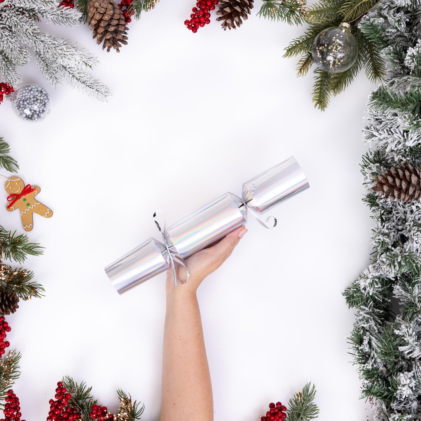 DIY Christmas Cracker Kit: White Foil, Hats, Snaps - Pack of 6