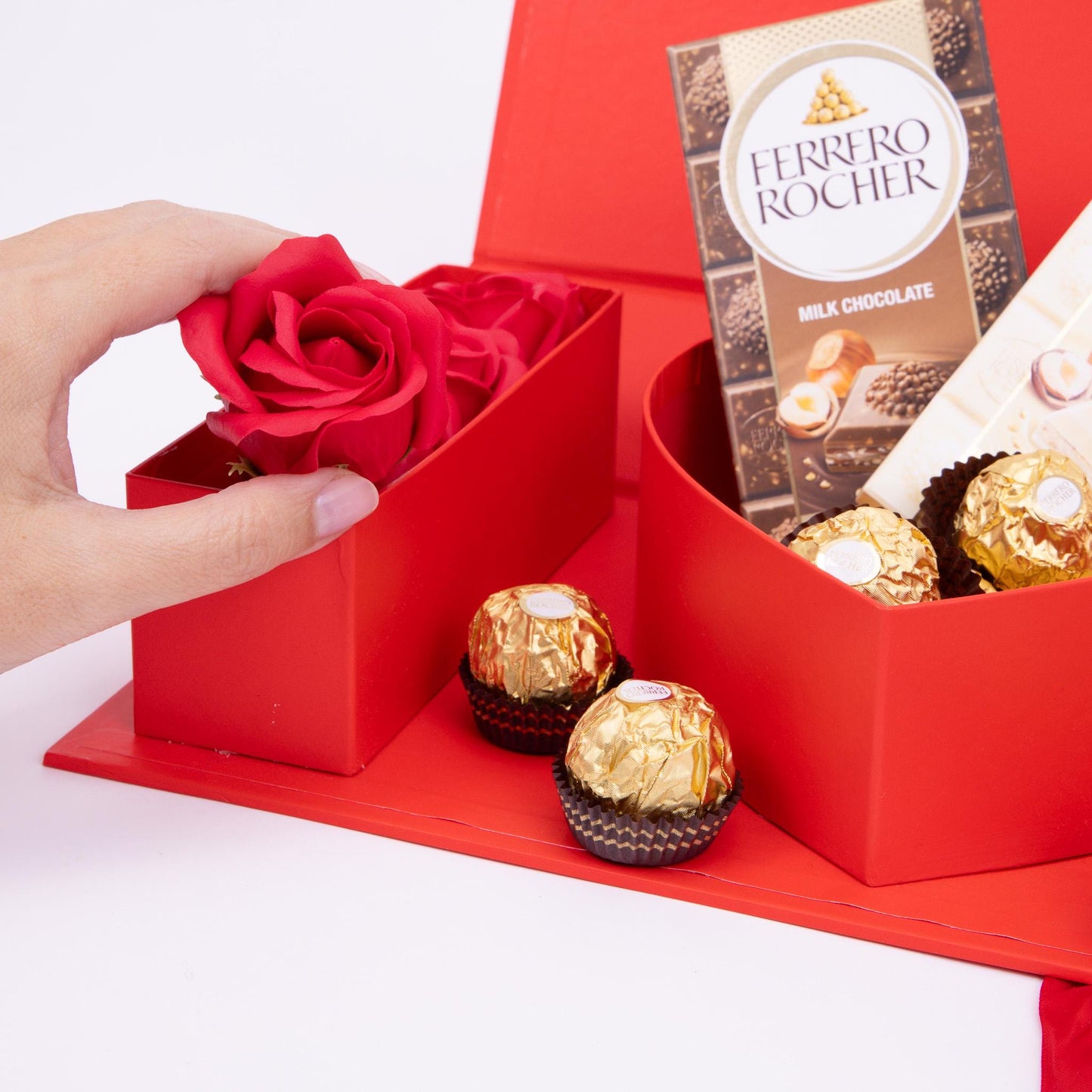 Ferrero Rocher Chocolate Gift Box: Milk & White Chocolate Hamper
