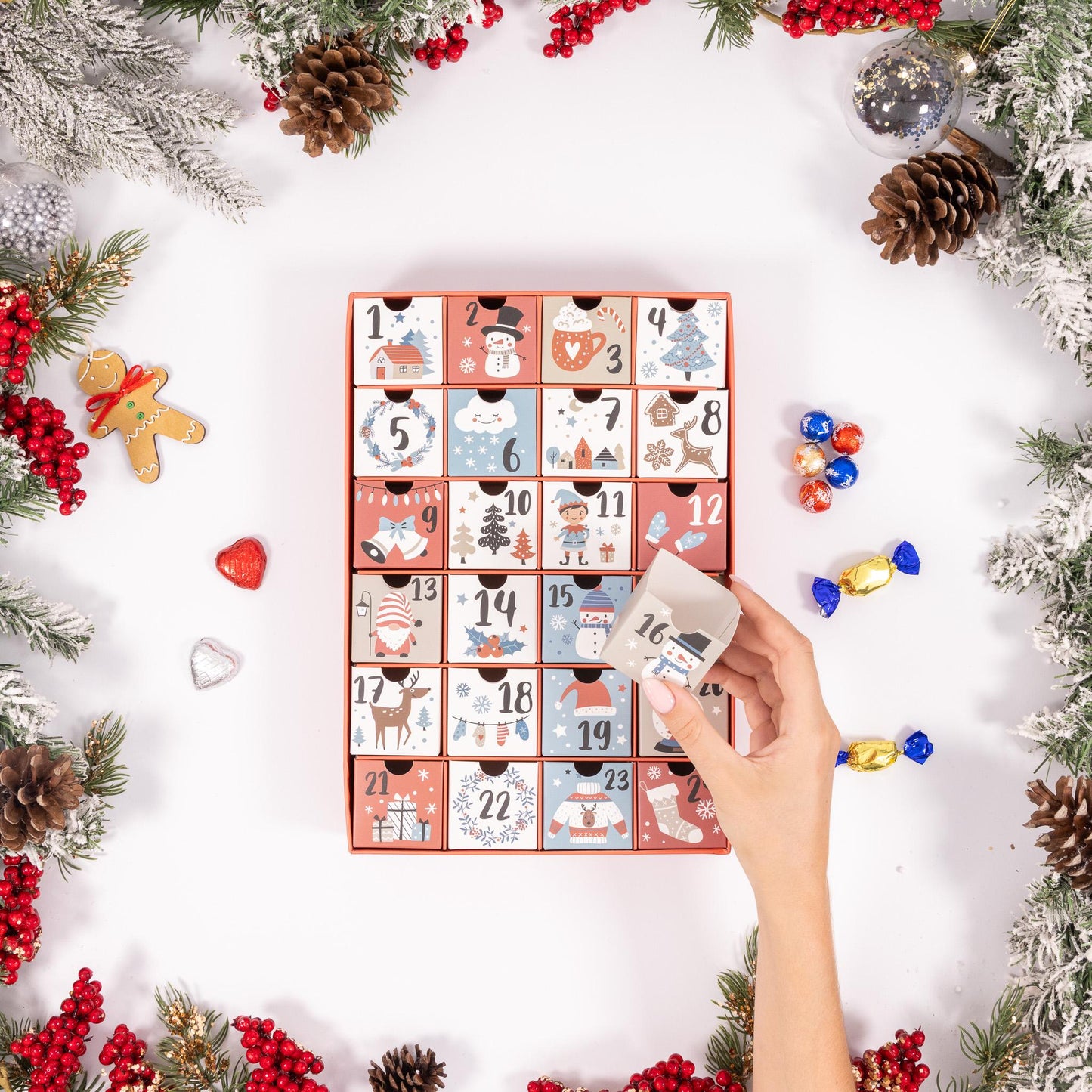 Fill your Own Advent Calendar 1-24 Draws Christmas Countdown