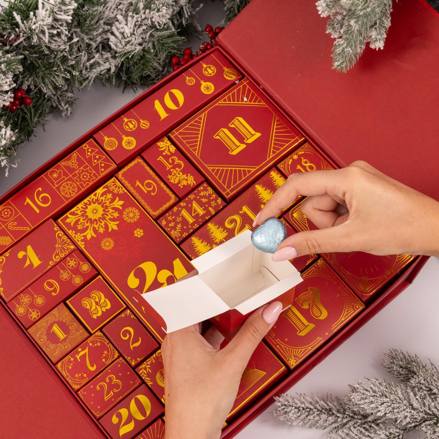 Christmas Advent Calendar Fill your Own 1-24 Day Boxes Luxury Countdown red